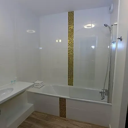 La 126, Ξενοδοχείο με διαμερίσματα Blanquefort (Gironde)